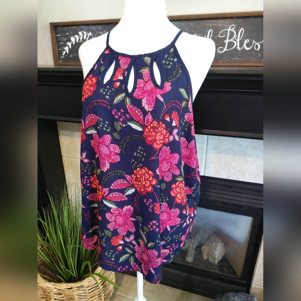 Papermoon Navy and Pink Floral Blouse - Picture 2 of 11